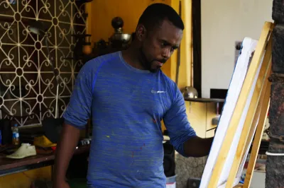 Pintor em São Filipe, Ilha do Fogo, Cabo Verde